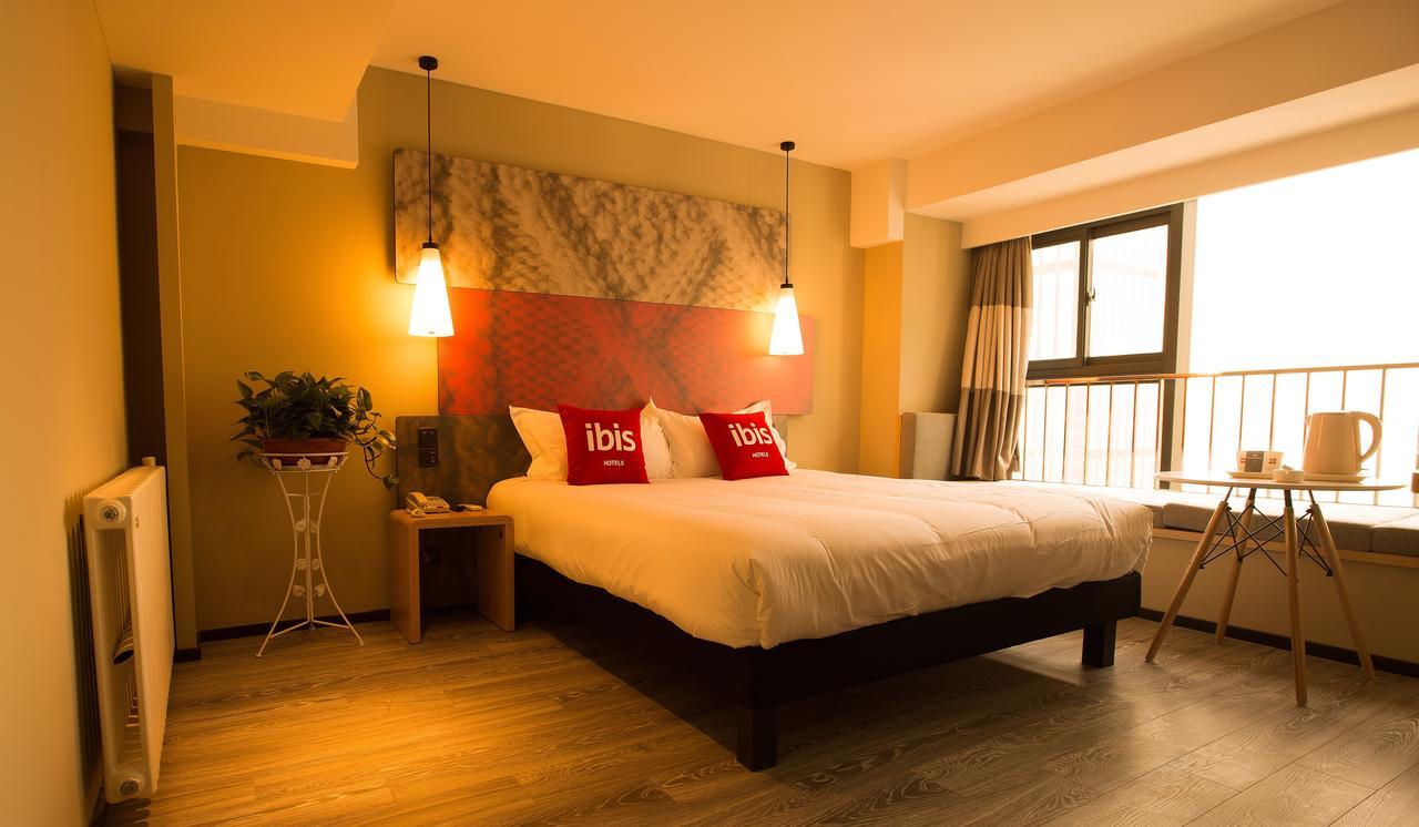 Hotel Ibis Xi'An North Train Station Executive Center Esterno foto