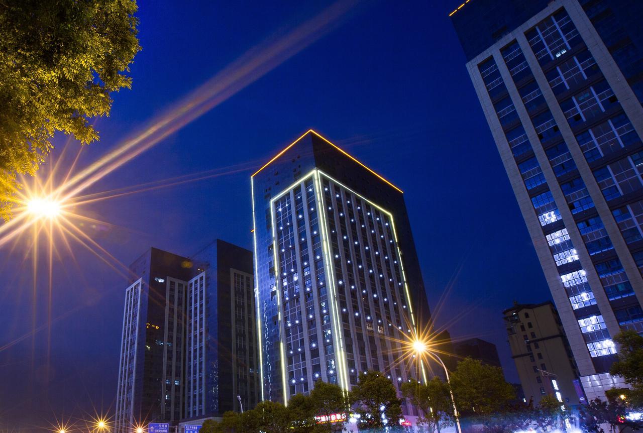 Hotel Ibis Xi'An North Train Station Executive Center Esterno foto