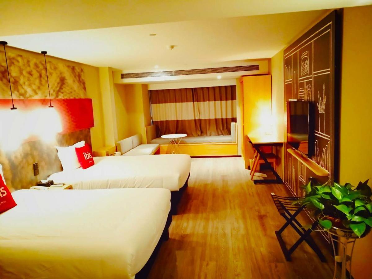 Hotel Ibis Xi'An North Train Station Executive Center Esterno foto